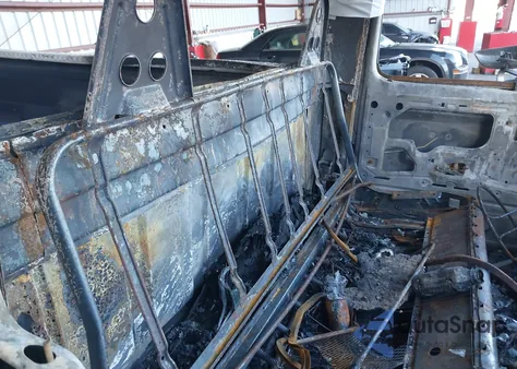 1997 Ford F-250 Xl z USA, uszkodzony, nr VIN 3FTHF26H0VMA66451